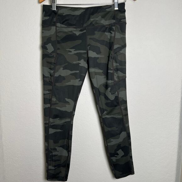 Athleta Women's Camouflage Leggings with Zip Pockets Size M - Picture 4 of 9